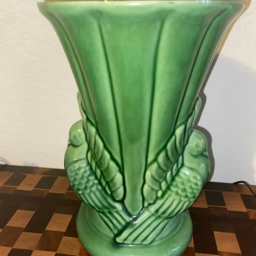 Vintage Shawnee Pottery Fluted Double Dove Green Glaze Ceramic Art Deco Vase 9”H